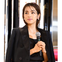 中村アン、ランジェリー姿の美バストショット公開 画像