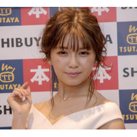 AAA・宇野実彩子、イノシシならぬ「ウノシシ」姿で挨拶 画像