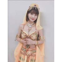 岸明日香、『バカ殿』で“ランプの精”に！ファン「ヤバイ」「Sexy」 画像