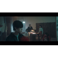 欅坂46の8thシングル『黒い羊』MV公開！センター平手の感情あふれるのダンスに注目 画像