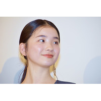 福地桃子、初主演映画舞台挨拶に緊張「ドキドキしてこの場所に立っている」 画像