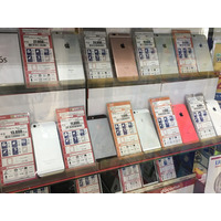 【1月の中古スマホランキング】らくらくホンが首位！　Xperiaも人気 画像