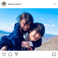 佐野勇斗＆飯豊まりえの“仲良しおんぶ”写真に反響「THE青春」 画像