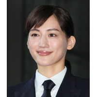 綾瀬はるか、“整形疑惑”！？　大女優から「いじってないの？」 画像