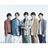 嵐、20周年ベストアルバムが世界で最も売れたアルバムに 画像