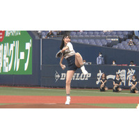NMB48・横野すみれ、人生初始球式は75点！ショートパンツで綺麗なモーション披露 画像