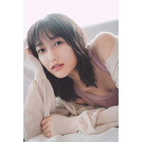 i☆Ris・久保田未夢、初デジタル写真集発売決定！ちょっぴりセクシーな部屋着姿も 画像