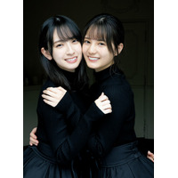 日向坂46大特集！金村美玖＆小坂菜緒、“なおみく”グラビアの新たな誌面カット公開に！ 画像