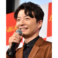 星野源、紅白で「うちで踊ろう」特別版！2番を初披露 画像