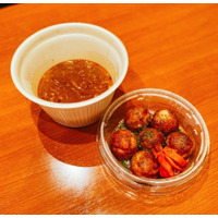 お江戸スープカレーちゃはや庵、スープカレーにたこ焼きを浸す新スタイルメニュー期間限定販売 画像