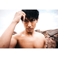 DEAN FUJIOKA、初写真集で究極の肉体美 画像