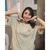 石川恋、一目惚れして即買いのTシャツ姿ブログに！「可愛い！」「おしゃれ！」 画像