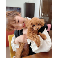 平祐奈、吉田沙保里の愛犬を抱っこ！ファン「Wで可愛い」「癒し効果抜群」 画像