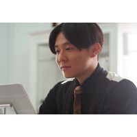 小出恵介、4年ぶりのドラマ復帰で主演に！ABEMAドラマ『酒癖50』15日スタート！ 画像