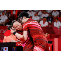 日本卓球史上初めての金メダル！水谷・伊藤ペアが中国破りネット大歓喜！！ 画像