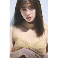 山本舞香のデビュー10周年記念カレンダー！24歳誕生日に発売決定 画像