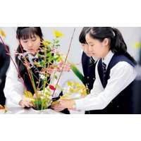 NMB48・梅山恋和＆ミキがアンバサダーの高校華道コンクール「花の甲子園2021」全国大会がオンライン配信 画像