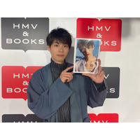 “仮面ライダー俳優”青木瞭、初写真集発売記念イベントに登場「最高の写真集ができました」 画像