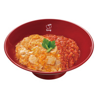 なか卯の親子丼がイタリアンな味わいに！？「うまトマ親子丼」登場 画像