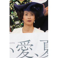 水野美紀、松本人志のオフの姿に衝撃　新宿の街を黒ずくめの集団で大行進 画像