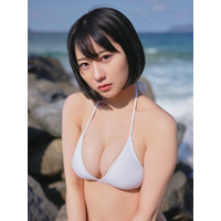 HKT48・田中美久、大人モードのビキニ姿でFLASH表紙登場 画像