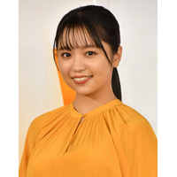 大原優乃、タンクトップ姿の無防備な胸元にファン興奮！ 画像