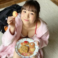 天野きき、ビキニでお菓子作り！キュートなオフショが公開に 画像