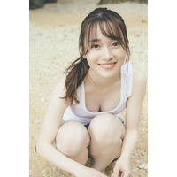 「愛していただける一冊に」櫻坂・守屋麗奈の1st写真集から先行カット第2弾 画像