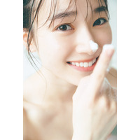 櫻坂46・守屋麗奈、1st写真集発売前重版決定！泡風呂でのちょっぴりあざといカットも先行解禁 画像