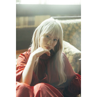 櫻坂46・小池美波、グラビアで圧倒的な存在感！ 画像