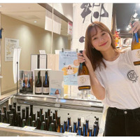 高田秋、空港で自身プロデュースの日本酒をアピール！店頭での直接販売を実施！ 画像
