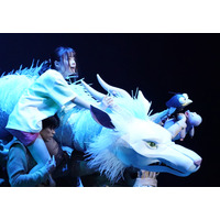 橋本環奈＆上白石萌音Wキャスト舞台『千と千尋の神隠し』帝国劇場公演がHuluストアで配信決定！ 画像