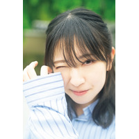 日向坂46・金村美玖、写真集から「19歳のありのまま」収めた厳選カット公開に！ 画像