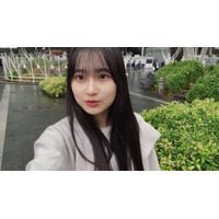 櫻坂46、三期生1人目「的野美青」のVlog公開！イラストが得意な福岡出身16歳 画像