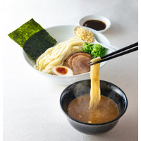 一風堂、夏の風物詩「太つけ麺」今年も！味変アイテム「特製黒香油」も新登場 画像