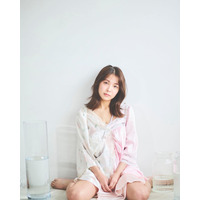 寺本莉緒、カレンダー発売？オフショットを公開 画像