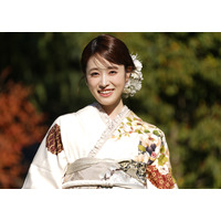 高橋ひかる、『Ray』でミニスカ太もも露出！「エロみ服」企画に登場 画像