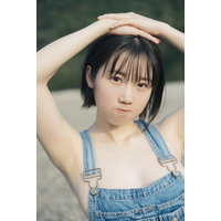 STU48・甲斐心愛、KLP48移籍直前に1st写真集『心の空』の重版決定！ 画像