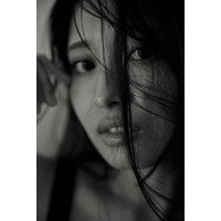 AKB48・行天優莉奈、フォトグラファー・アンディチャオとの写真展を開催 画像