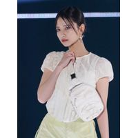 乃木坂46・金川紗耶、ミニスカ＆美脚ショットに「スタイル抜群」「脚長すぎ」 画像