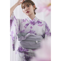 小嶋陽菜、レアな浴衣姿！可愛さと大人っぽさが共存した和服美人に 画像
