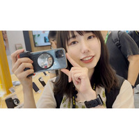 便利なスマホ用多機能カメラグリップ！スマホスタンドや遠隔シャッターも 画像