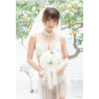 えなこ、純白ビキニでちょっとエッチな花嫁姿に！ 画像
