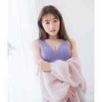 「大きくなった？」鈴木奈々のランジェリーショットにファン注目 画像