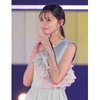 乃木坂46・遠藤さくら、生脚あらわな“パジャマ姿”の破壊力 画像