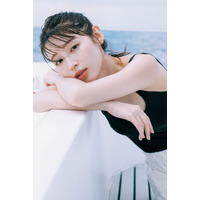白石聖、2nd写真集の重版決定！ 記念に追加の誌面カット公開 画像