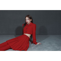 TWICE・NAYEONが超能力者に！ 「NAMING.」新WEB CMが公開 画像