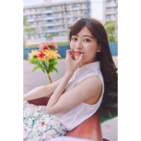 乃木坂46・岩本蓮加、1st写真集ついに発売！先行カット一挙公開 画像