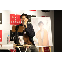 松下洸平、初エッセイ集『フキサチーフ』出版！「自分の約3年半のすべてがここに詰まっている」 画像