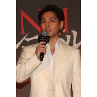 「世界にぶちかましたい」柳楽優弥、35歳の誕生日サプライズで意気込み語る 画像